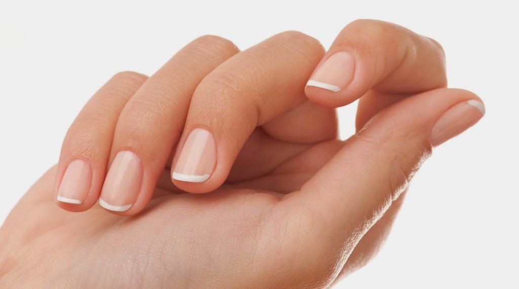 Polir vos ongles&nbsp;: Le guide ultime pour des mains impeccables