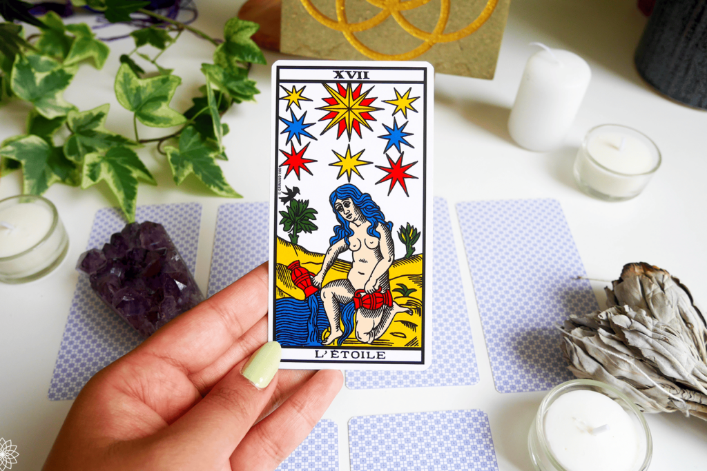 Comment interpréter l’Étoile dans un tirage de tarot ?