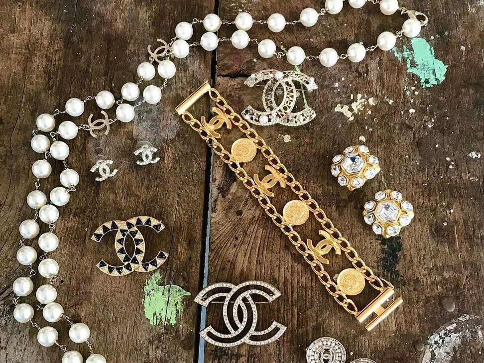 4 bijoux insolites pour révéler votre style