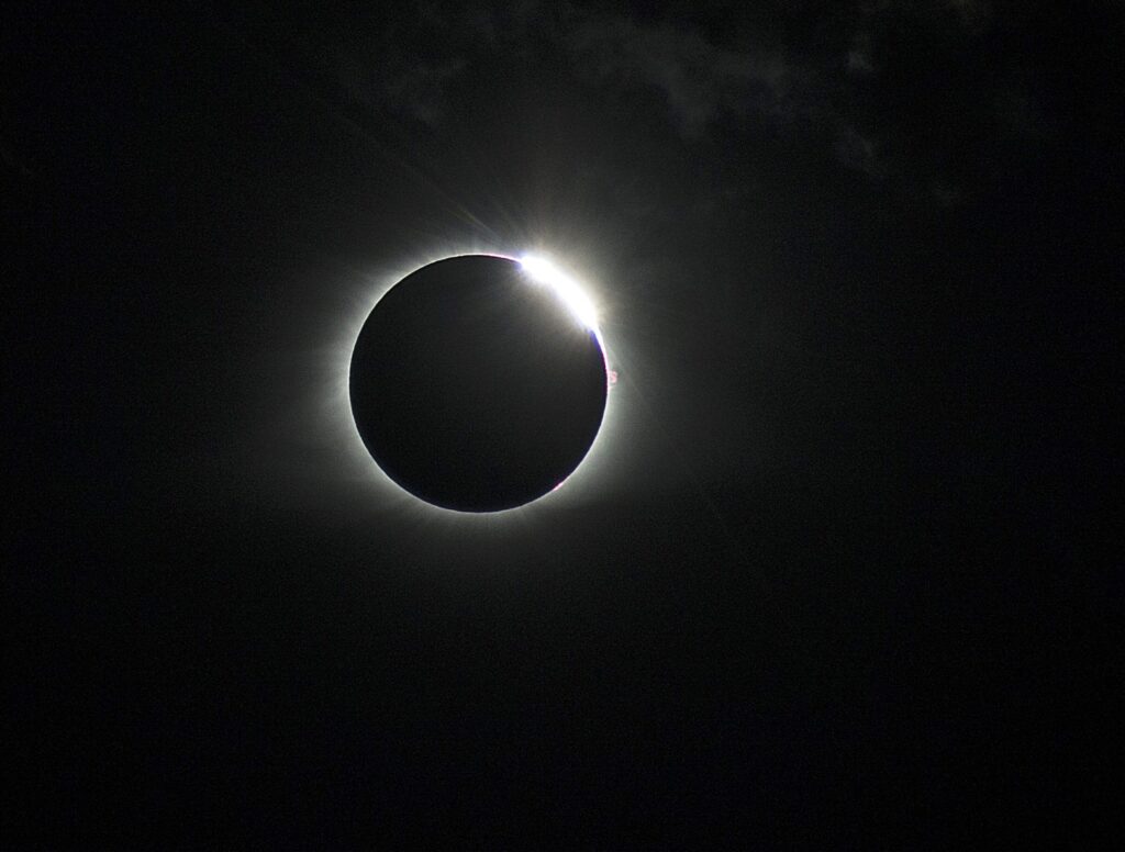 Éclipse solaire du 8 avril 2024 : ce qu’il faut savoir