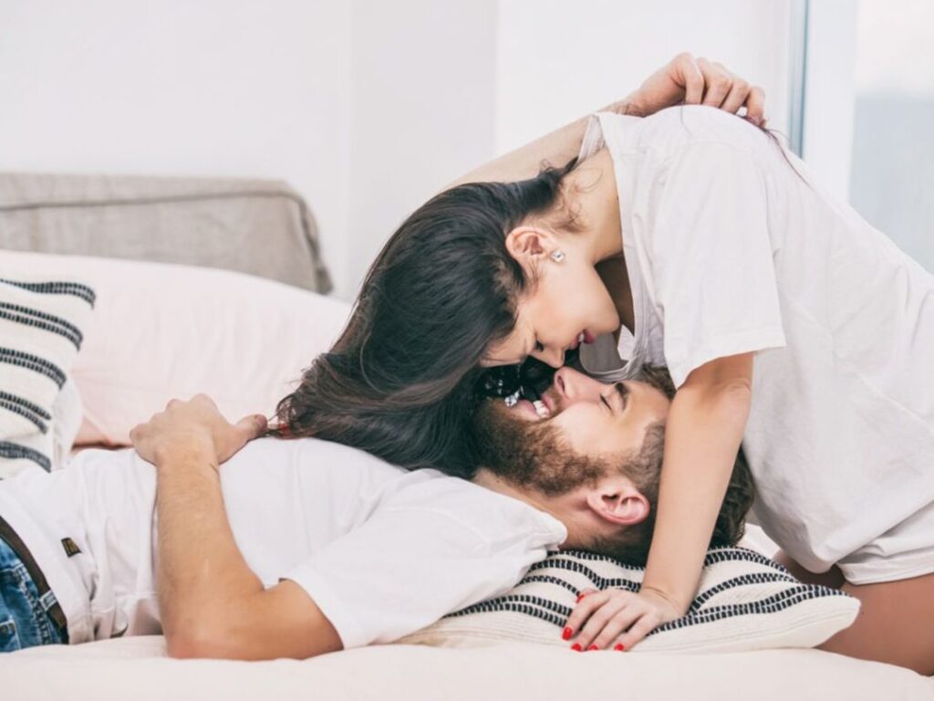 Compatibilité au lit : qu’est-ce que réserve une union entre homme et femme verseau ?