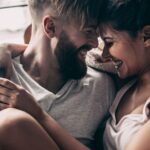 Verseau et Bélier compatibles au lit ? Découvrez la dynamique érotique de ces signes astrologiques!