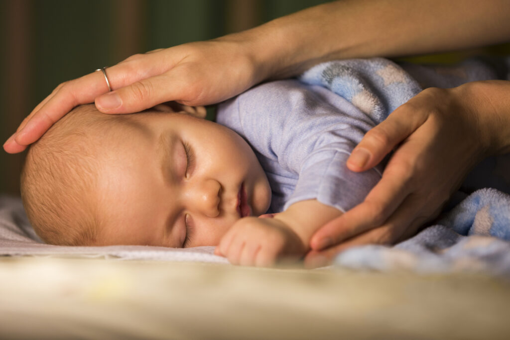 La prière peut-elle aider à apaiser un bébé avant la nuit ?